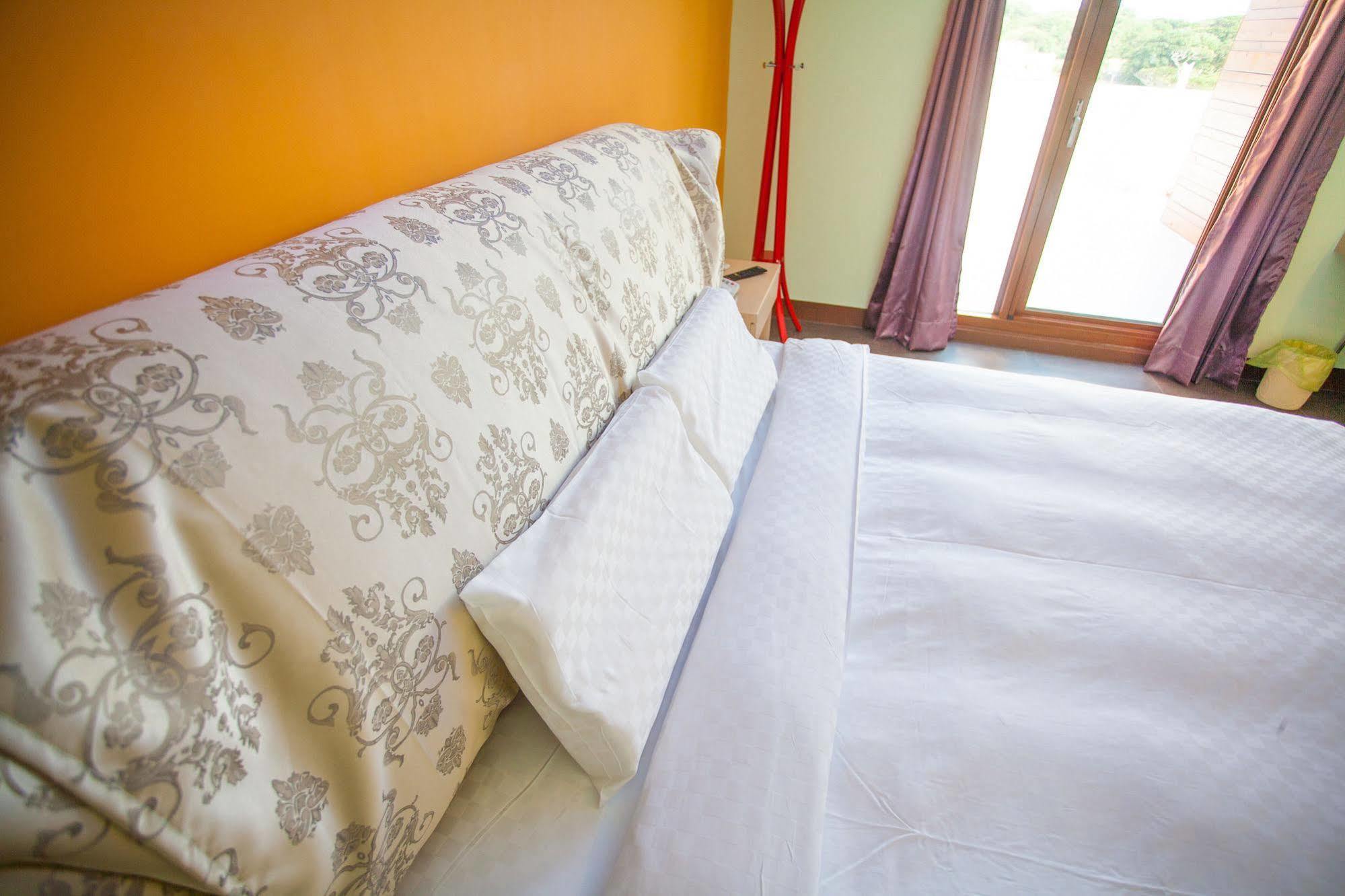Kenting Coral Sea Resort Hotel Bagian luar foto